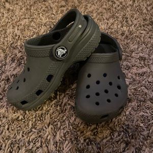 Crocs toddler size 8